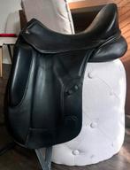 Hennig dressage saddle, Ophalen of Verzenden, Zo goed als nieuw, Dressuur
