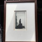 Prachtig ingelijst dit schitterende “KNIERTJE “ uit Katwijk!, Antiek en Kunst, Ophalen of Verzenden