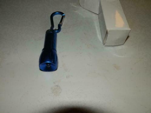 Zaklantaarn cobalt blue mini broekgesp, Caravans en Kamperen, Kampeeraccessoires, Nieuw, Ophalen of Verzenden