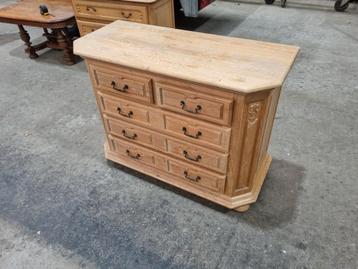 Eiken dressoir / kast t.e.a.b.