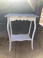Sierlijk wit houten tafeltje – vintage stijl, Antiek en Kunst, Curiosa en Brocante, Ophalen