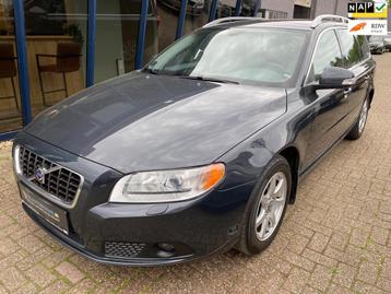 Volvo V70 2.5FT Summum Automaat LEER / XENON / BLUETOOTH beschikbaar voor biedingen