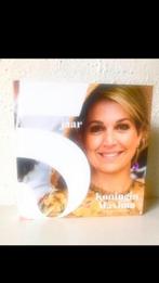 boek:  ‘5 JAAR KONINGIN MAXIMA’, Verzamelen, Koninklijk Huis en Royalty, Nederland, Tijdschrift of Boek, Ophalen of Verzenden