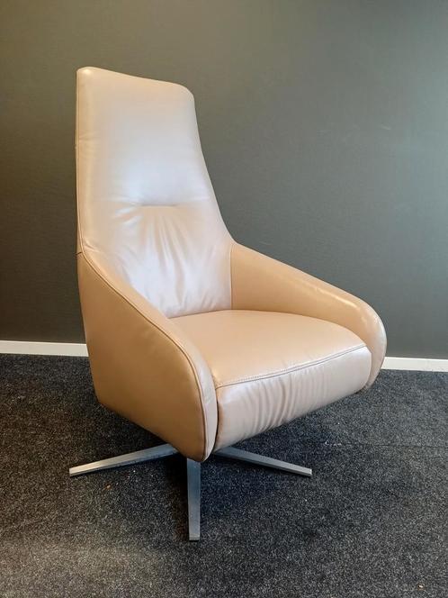 Verstelbare relax fauteuil Prominent Als Nieuw!, Huis en Inrichting, Fauteuils, Zo goed als nieuw, 50 tot 75 cm, Minder dan 75 cm