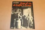 Kom d'r in, de Koffie is Bruun — Langs Oude Veluwse Hoeven, Boeken, Geschiedenis | Stad en Regio, Ophalen of Verzenden, 20e eeuw of later
