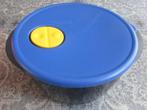 tupperware magnetron crystal wave 2 liter, Ophalen of Verzenden, Gebruikt, Blauw, Schaal