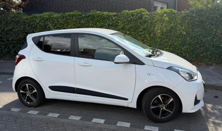Hyundai i10 1.0i 66pk 2018 Wit, Auto's, Hyundai, Particulier, i10, ABS, Airbags, Airconditioning, Apple Carplay, Bluetooth, Boordcomputer