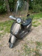 Scooter brc riva momo / vespa look a like, Ophalen, Zo goed als nieuw