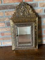 Brocante spiegel/kastje, incl de originele borstels, Ophalen of Verzenden, Rechthoekig, Minder dan 50 cm, Minder dan 100 cm