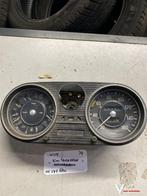 Mercedes W115  Km Tellerklok 115 542 6801