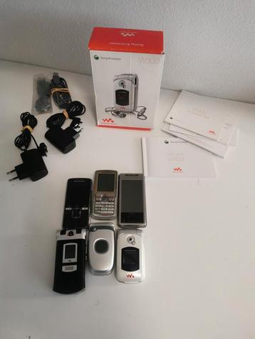 6 oude Sony Ericsson telefoons samen voor 50e ophalen  beschikbaar voor biedingen