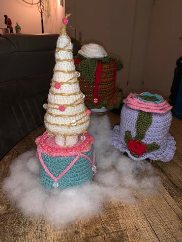 ik haak op verzoek en bestelling meerdere dingen beschikbaar voor biedingen