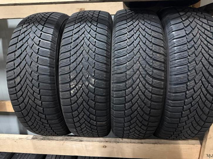 4x 215 65 17 103H Bridgestone Blizzak LM005 7MM~ DOT4422, Auto-onderdelen, Banden en Velgen, Band(en), Winterbanden, 17 inch, 215 mm