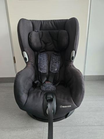 Maxi-Cosi Axiss Black Grid (draaibaar) beschikbaar voor biedingen