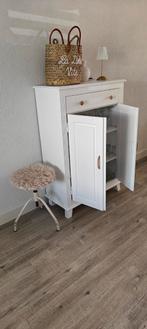 Mooie witte meidenkast, Huis en Inrichting, Kasten | Kledingkasten, Gebruikt, 100 tot 150 cm, Landelijk, 25 tot 50 cm