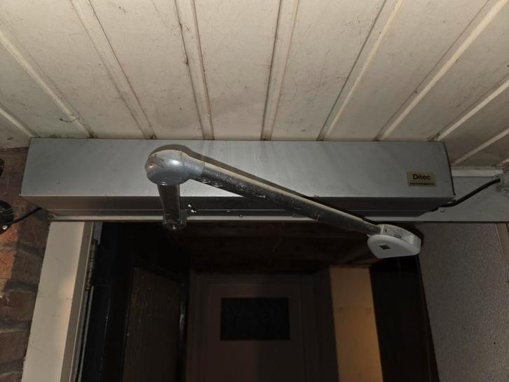 Elektrische Deuropener - Ditec Entrematic, Doe-het-zelf en Verbouw, Deuren en Horren, Gebruikt, Buitendeur, 200 tot 215 cm, 80 tot 100 cm
