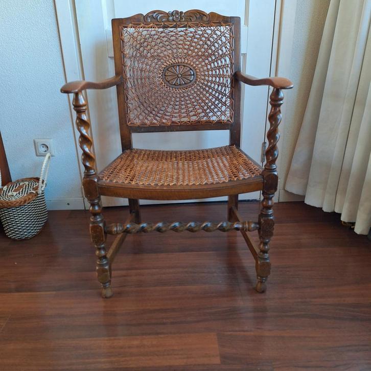 Vintage Stoel met Riet/Rotan Zitting, Antiek en Kunst, Antiek | Meubels | Stoelen en Banken, Ophalen of Verzenden