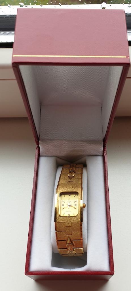 22K Plaque verguld OR B O Time quartz dameshorloge., Sieraden, Tassen en Uiterlijk, Horloges | Dames, Zo goed als nieuw, Polshorloge