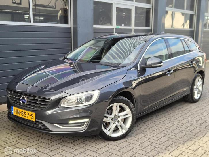 Volvo V60 2.4 D6 Twin Engine AWD Plug-in Hybrid | NAVI | STO, Auto's, Volvo, Bedrijf, Te koop, V60, 4x4, ABS, Adaptive Cruise Control