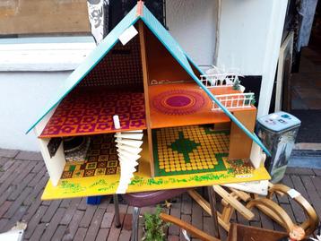 Vintage Okwa Poppenhuis   beschikbaar voor biedingen