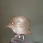 M40 Wehrmacht Helm - Origineel WOII, Verzamelen, Ophalen of Verzenden, Landmacht, Duitsland, Helm of Baret
