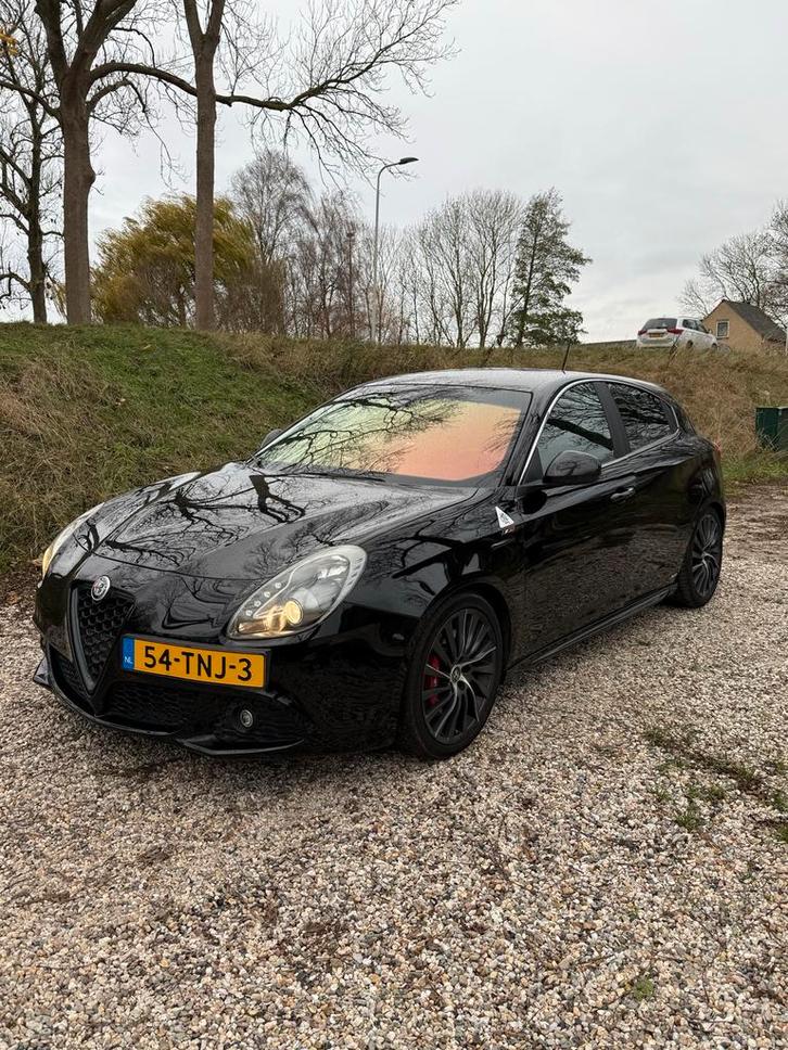 Alfa Romeo Giulietta Quadrifoglio 1.750 TBI 2012 Zwart, Auto's, Alfa Romeo, Particulier, Giulietta, ABS, Airbags, Airconditioning