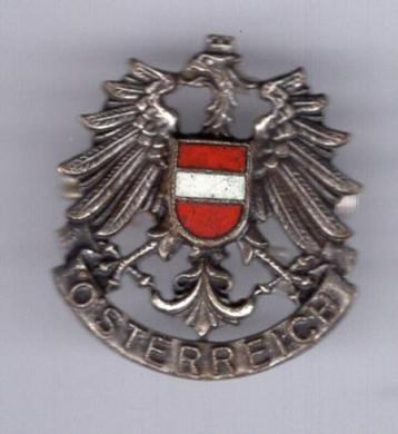 Osterreich email op zilverkleurig broche ( U_187 ) beschikbaar voor biedingen