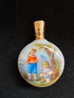 Zeldaam emaille beschilderd parfumflesje 14 karaats goud, Ophalen of Verzenden, Goud