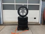 Kia.  Hyundai.  M + S.  Winterset.  235 - 55 - 18., Auto-onderdelen, Banden en Velgen, 18 inch, Gebruikt, Banden en Velgen, 235 mm