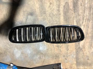 Hoogglans zwarte grill 'Nieren' BMW 5-serie F10,F11 beschikbaar voor biedingen