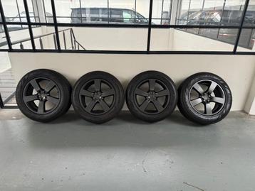 Land Rover Defender velgen 20" All-Season banden beschikbaar voor biedingen