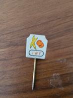 Sp 875 Vintage JWF Speldje met Fruit, Verzamelen, Speldjes, Pins en Buttons, Ophalen of Verzenden, Gebruikt, Overige onderwerpen