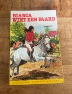 Bianca wint een paard - Yvonne Brill, Boeken, Ophalen of Verzenden, Zo goed als nieuw, Yvonne Brill, Fictie