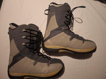 Snowboardschoenen maat 43.5 beschikbaar voor biedingen
