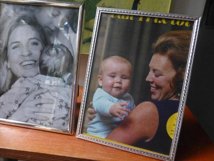 JYDEN 2 verzilverde fotolijsten 13 x 19 cm / samen: 10,-, Audio, Tv en Foto, Fotografie | Fotolijsten, Zo goed als nieuw, Verzenden