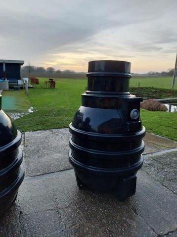 te koop ondergrondse regenton, septictank, opslagtank beschikbaar voor biedingen