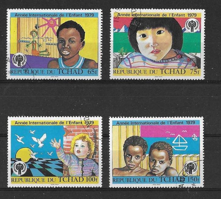 Tsjaad Michel 856-859 gestempeld  JAAR VH KIND, Postzegels en Munten, Postzegels | Afrika, Gestempeld, Overige landen, Ophalen of Verzenden