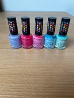 Leuke set kersttip met nieuwe rimmel nagellak, Sieraden, Tassen en Uiterlijk, Uiterlijk | Cosmetica en Make-up, Ophalen of Verzenden