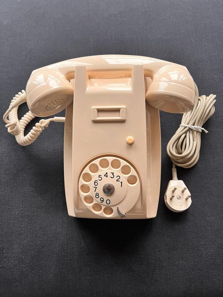 Ericsson / PTT Wandtelefoon – Werkend & Retro-Design!, Telecommunicatie, Vaste telefoons | Niet Draadloos, Gebruikt, Bakeliet