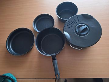 Outdoor tefal pannenset 3-4 personen  beschikbaar voor biedingen