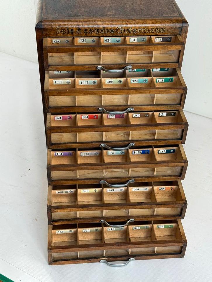Vintage Gutermann fourniturenkastje, Antiek en Kunst, Antiek | Meubels | Kasten, Ophalen of Verzenden