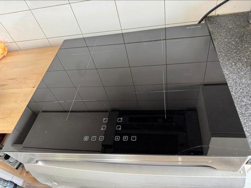 Inventum inductiekookplaat.werkt perfect. Barst in glas., Witgoed en Apparatuur, Kookplaten, Gebruikt, Vrijstaand, Inductie, 4 kookzones