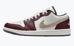 Jordan 1 Low Year of the Dragon (2024) - Maat 42, Ophalen of Verzenden, Nieuw, Rood, Sneakers of Gympen