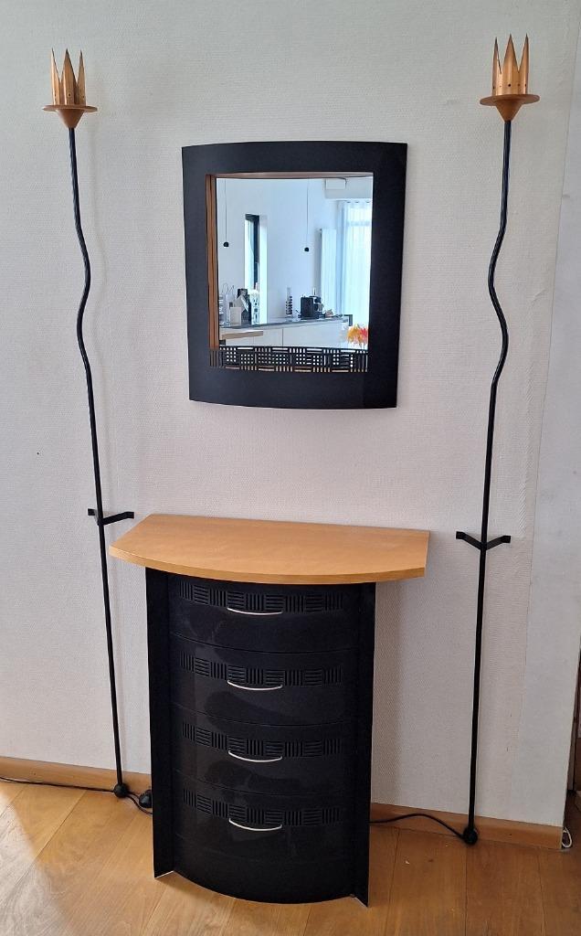 Wandkast set met bijbehorende staande lampen en spiegel, Huis en Inrichting, Kasten | Ladekasten, Zo goed als nieuw, Minder dan 100 cm