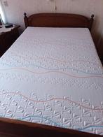 M-line matras 140x200 + ombouw en lattenbodem, Ophalen, Gebruikt, Bruin, Tweepersoons