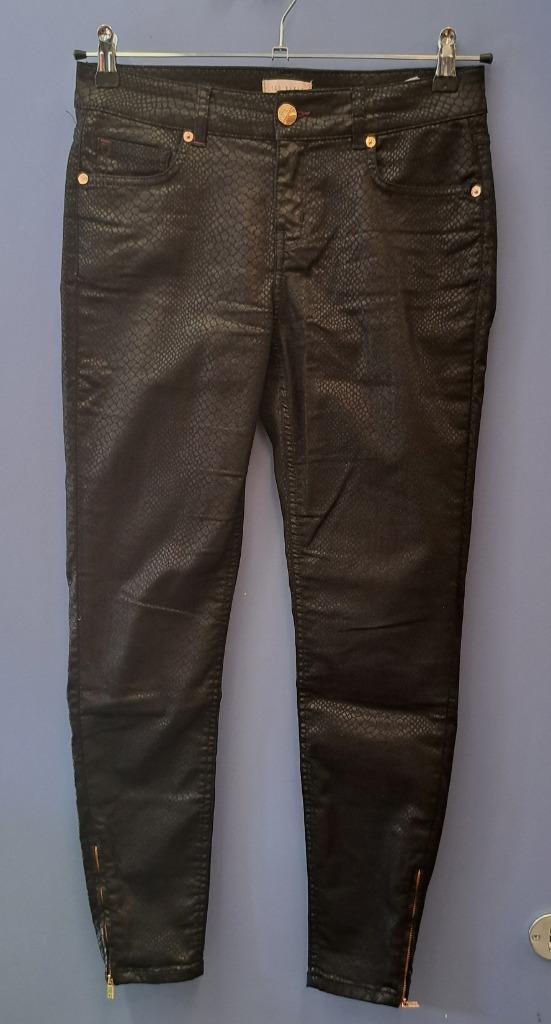 Ted Baker zwarte snakeprint broek ritsen onder mt 28 S 43303, Kleding | Dames, Broeken en Pantalons, Zo goed als nieuw, Maat 36 (S)