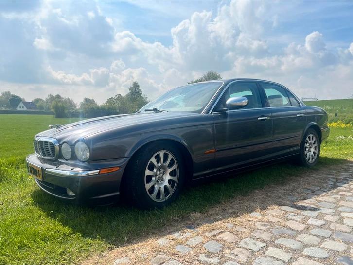 Jaguar XJ 3.5 V8 aut 2004 Grijs, Auto's, Jaguar, Particulier, XJ, ABS, Airbags, Airconditioning, Alarm, Apple Carplay, Bluetooth