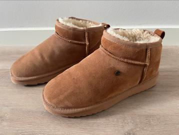 Warmbat boots (maat 40) beschikbaar voor biedingen