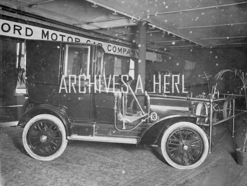 Garford 1908 automobile display in trade show photo photo, Verzamelen, Automerken, Motoren en Formule 1, Nieuw, Auto's, Verzenden
