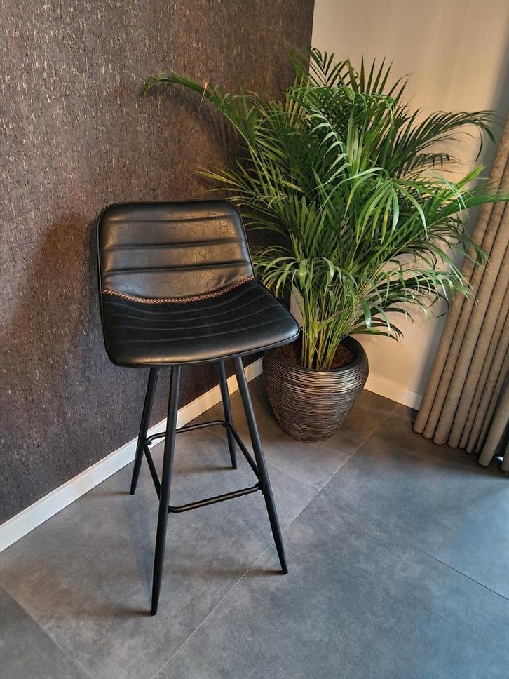 Ruim 50% korting! Nieuwe barkrukken zwart, nog in doos!, Huis en Inrichting, Barkrukken, Nieuw, 60 tot 90 cm, Leer, Metaal, 4 krukken